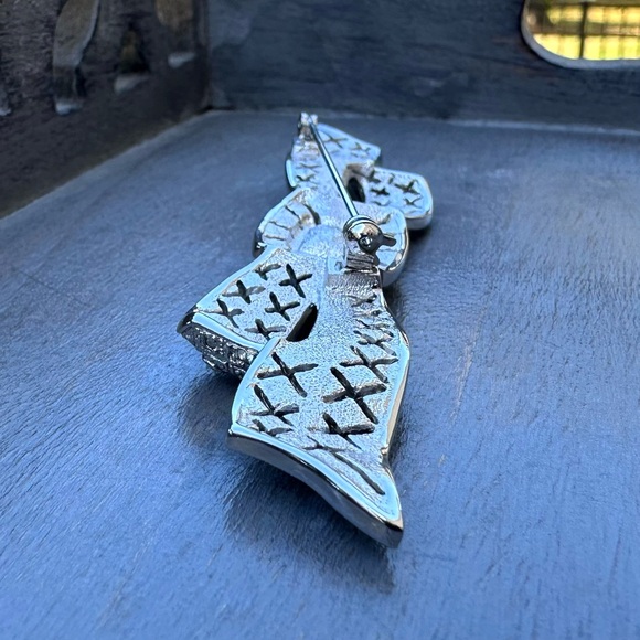 Vintage Rhinestone Bow Brooch - Picture 6 of 12